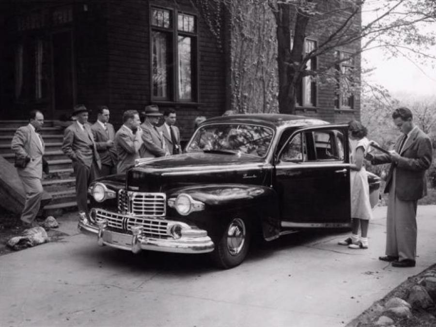  Lincoln Sedan 1947 года  (фото 2 из 2)